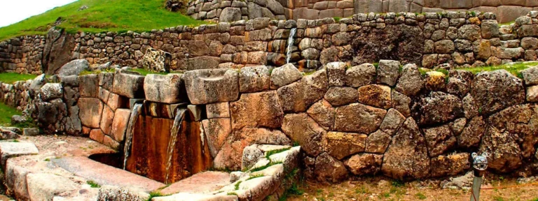 tambomachay-cusco-city-tour-puma